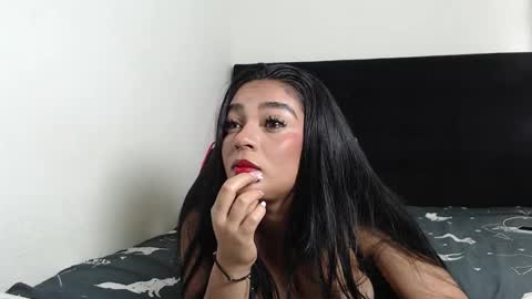 Snapshot of zahara_18_ chatting on 10/16/25, 07:42 Zahara 18 online show from 10/16/25, 07:42