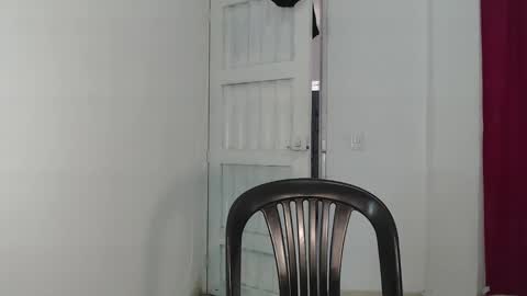 Snapshot of zahhysims chatting on 01/24/25, 02:08 zahhy online show from 01/24/25, 02:08