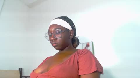 Snapshot of zahhysims chatting on 02/24/25, 04:47 zahhy online show from 02/24/25, 04:47