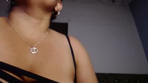 Zahi ... wants to play with everyone...yessss online show from 10/18/25, 01:52