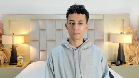 zahir_ashar online show from 04/01/26, 07:33