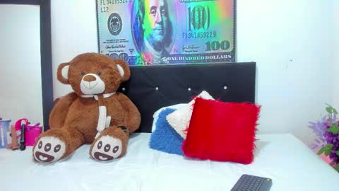 Snapshot of zahira_evans chatting on 09/11/25, 07:03 Zahira online show from 09/11/25, 07:03