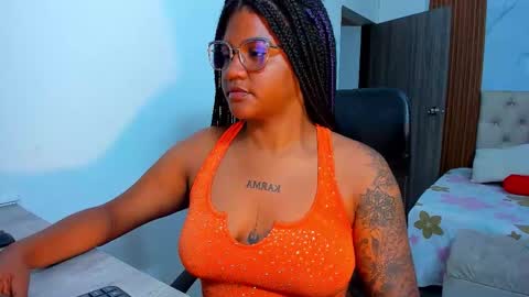 zahra_rose online show from 01/06/26, 07:39