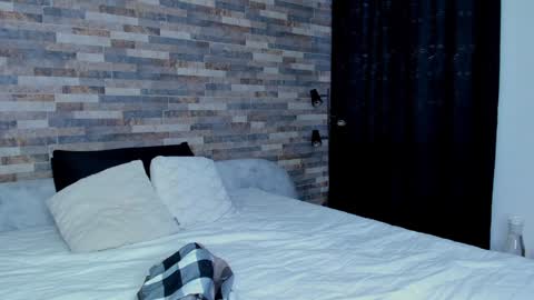 Snapshot of zain_diesel7 chatting on 02/07/25, 11:23 INSTAGRAM yormanfit7 online show from 02/07/25, 11:23