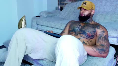 INSTAGRAM yormanfit7 online show from 10/01/25, 08:31