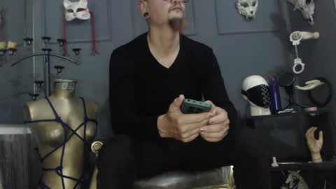 Snapshot of zainkreiger chatting on 03/29/26, 03:17 Dom Zain online show from 03/29/26, 03:17