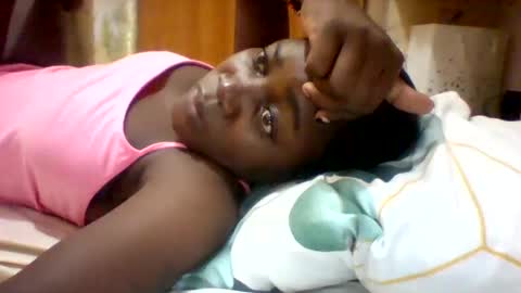 Snapshot of zainxxxx chatting on 02/23/25, 07:33 zainxxxx online show from 02/23/25, 07:33