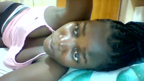 Snapshot of zainxxxx chatting on 03/01/25, 06:32 zainxxxx online show from 03/01/25, 06:32