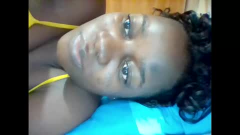 Snapshot of zainxxxx chatting on 09/16/25, 04:02 zainxxxx online show from 09/16/25, 04:02