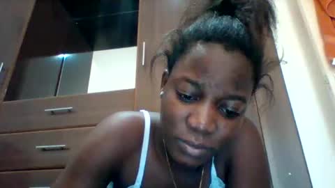 zainxxxx online show from 04/21/26, 07:03