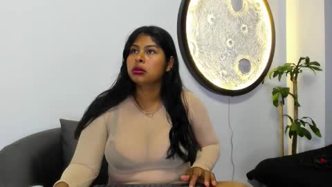 Zaira online show from 11/10/25, 03:49