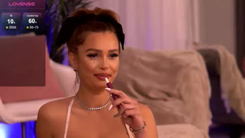 Zaira online show from 11/26/25, 05:19