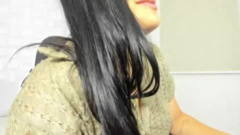 Snapshot of zakia_relish chatting on 05/30/26, 10:40 Z A K I A online show from 05/30/26, 10:40