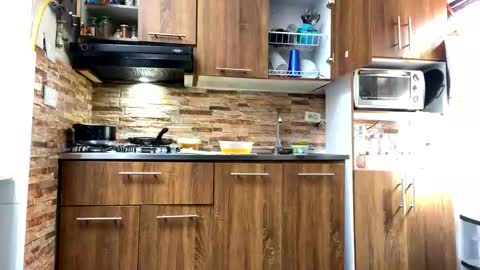 Snapshot of zaleh436460 chatting on 09/17/25, 07:37 RAJ online show from 09/17/25, 07:37