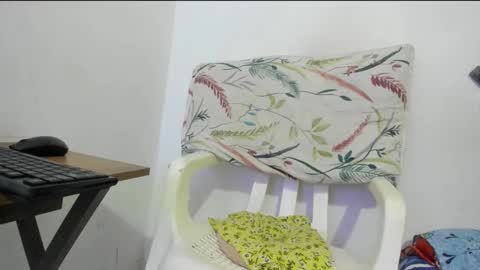 Zamara   online show from 10/10/25, 01:04