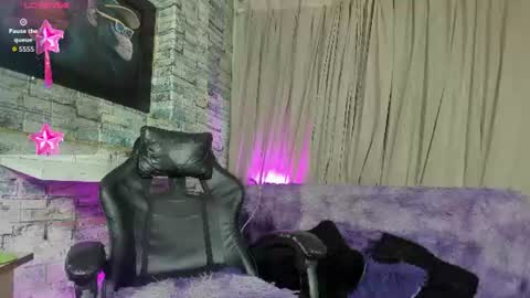 Snapshot of zamara_kleii chatting on 06/30/26, 10:33 Zamara Kleii online show from 06/30/26, 10:33