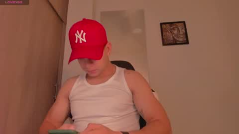 Snapshot of zamir_scott chatting on 06/18/26, 10:58 zamir online show from 06/18/26, 10:58
