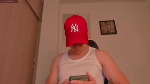 Snapshot of zamir_scott chatting on 07/08/26, 12:26 zamir online show from 07/08/26, 12:26