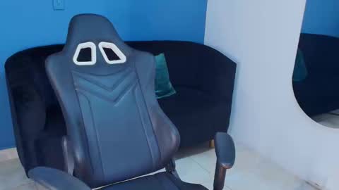 zamira_taylor online show from 11/11/25, 03:28