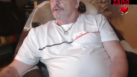 Snapshot of zander007 chatting on 09/15/25, 02:50 zander007 online show from 09/15/25, 02:50