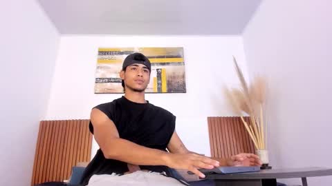 Zander online show from 10/18/25, 01:45