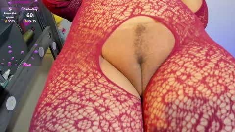 Snapshot of zandraa_milf chatting on 02/03/26, 12:21 Zandra online show from 02/03/26, 12:21