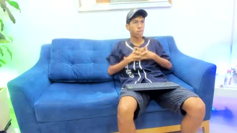 Snapshot of zane_belville chatting on 05/10/26, 11:15 Zane Belville online show from 05/10/26, 11:15