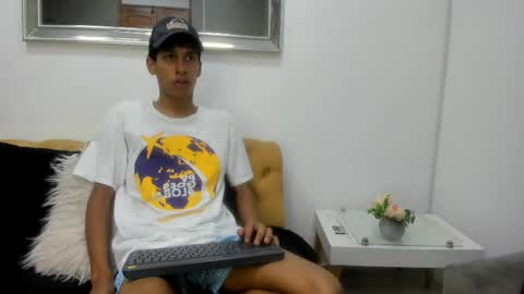 Snapshot of zane_belville chatting on 06/05/26, 11:27 Zane Belville online show from 06/05/26, 11:27