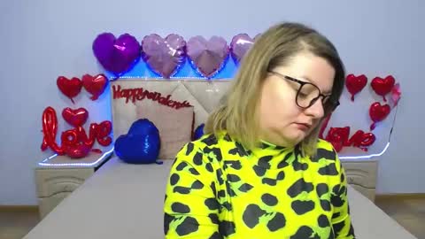 zannadreil online show from 02/08/25, 07:05