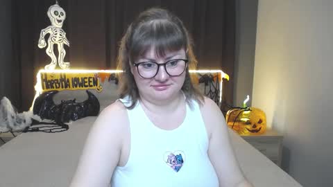 zannadreil online show from 10/17/25, 05:59