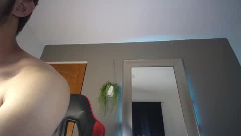 Snapshot of zanty2308 chatting on 10/06/25, 02:20 Tiiago Mallz online show from 10/06/25, 02:20
