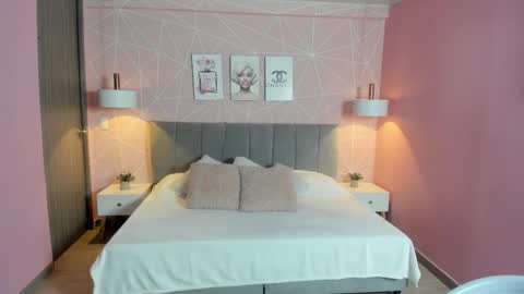 Zara Sweet  online show from 10/22/25, 01:44