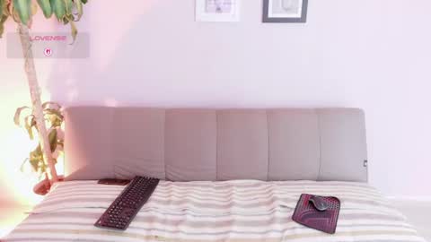 Snapshot of zara_fire chatting on 07/10/26, 11:18 zara_fire online show from 07/10/26, 11:18
