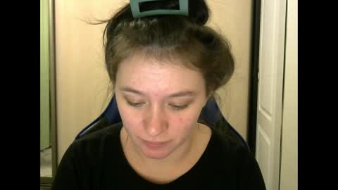 chaturcum online show from 12/30/24, 04:19