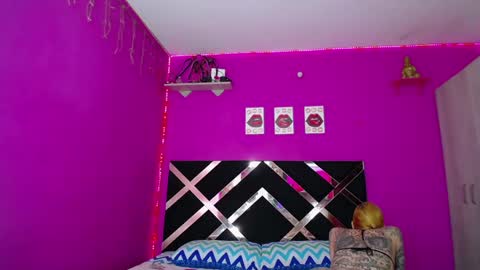 ZARA ANYELINA online show from 02/22/25, 06:28