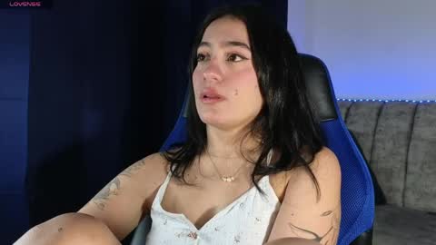 zaradames_ online show from 04/23/26, 05:19