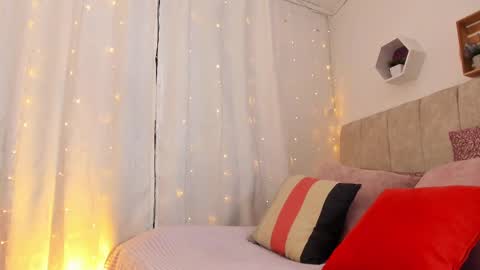 Zara . online show from 03/11/25, 11:55