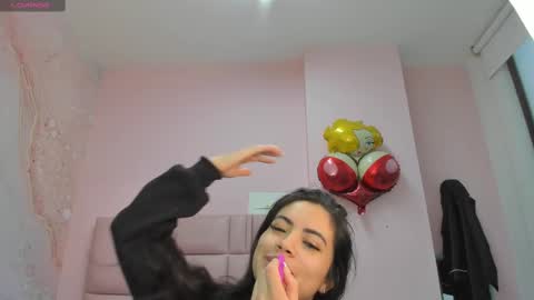 Zarah  online show from 09/17/25, 10:00