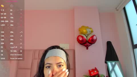 Zarah  online show from 11/24/25, 09:36