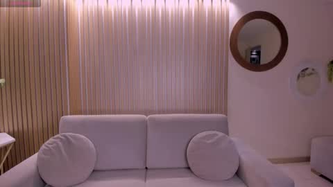 Zara  online show from 12/21/25, 03:57