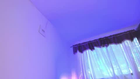   online show from 10/21/25, 06:19