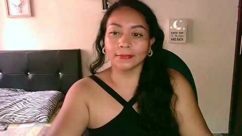 Snapshot of zaray_45bella chatting on 05/23/26, 09:30 zaray online show from 05/23/26, 09:30