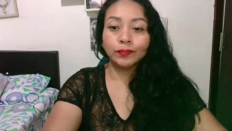 Snapshot of zaray_45bella chatting on 06/07/26, 08:45 zaray online show from 06/07/26, 08:45