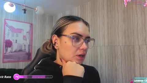 Isabella online show from 06/07/26, 12:20