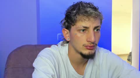 Snapshot of zarcoox chatting on 04/07/26, 09:15 Zarcoo online show from 04/07/26, 09:15