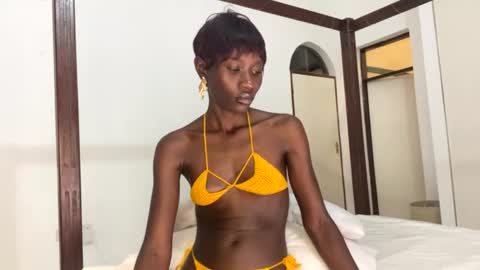 Snapshot of zaria_amara chatting on 06/24/26, 07:02 zaria_amara online show from 06/24/26, 07:02
