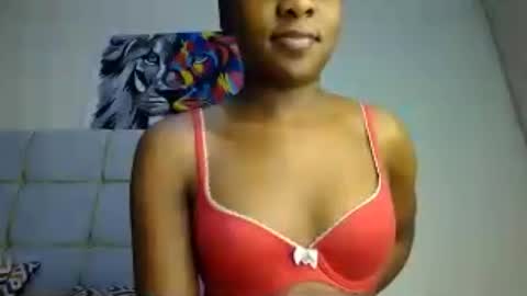 Snapshot of zariah011 chatting on 07/18/26, 01:10 zariah online show from 07/18/26, 01:10