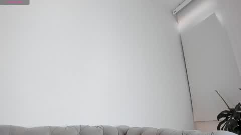  Zayda  online show from 01/08/25, 10:06