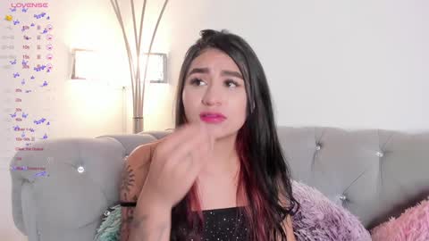  Zayda  online show from 01/09/25, 11:24