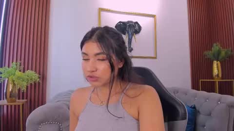  Zayda  online show from 09/10/25, 07:47